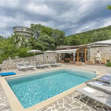 Tomko Villa Brovinje